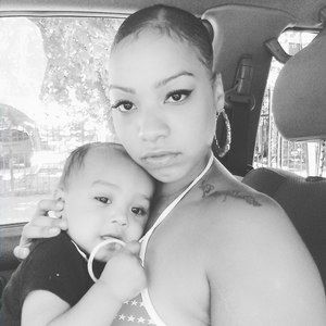 Meet your Posher, Carlitina